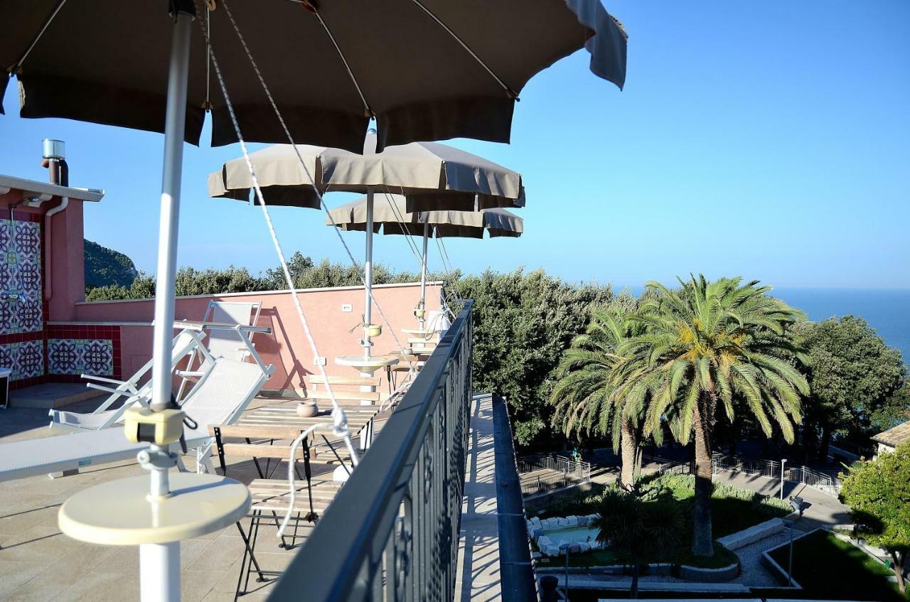 Hotel L'Orizzonte Relais Sirolo Extérieur photo
